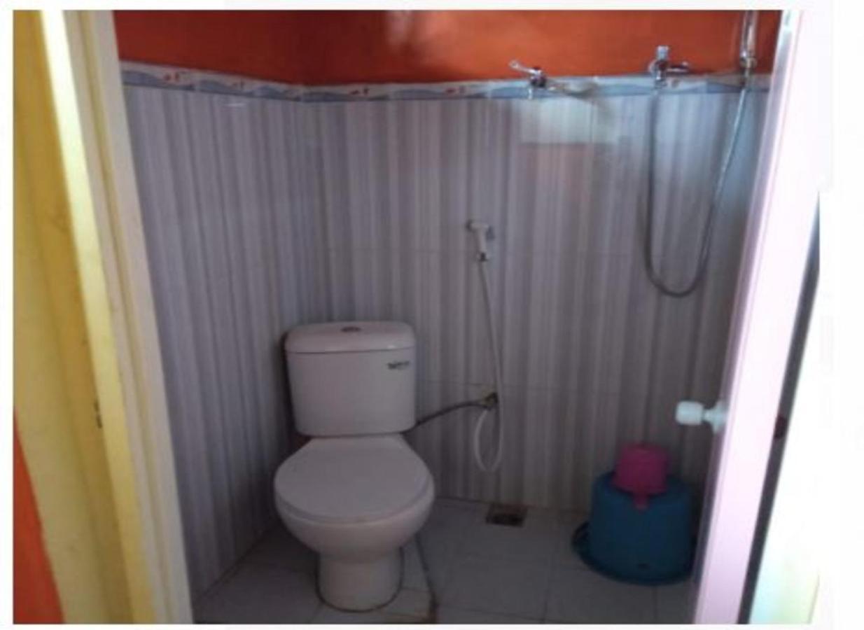 Indah Lestari Wisma tamu 2*